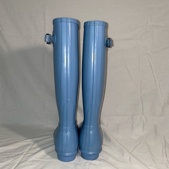 Hunter | Light Blue Rainboots - Size W6 - Picture 3 of 4